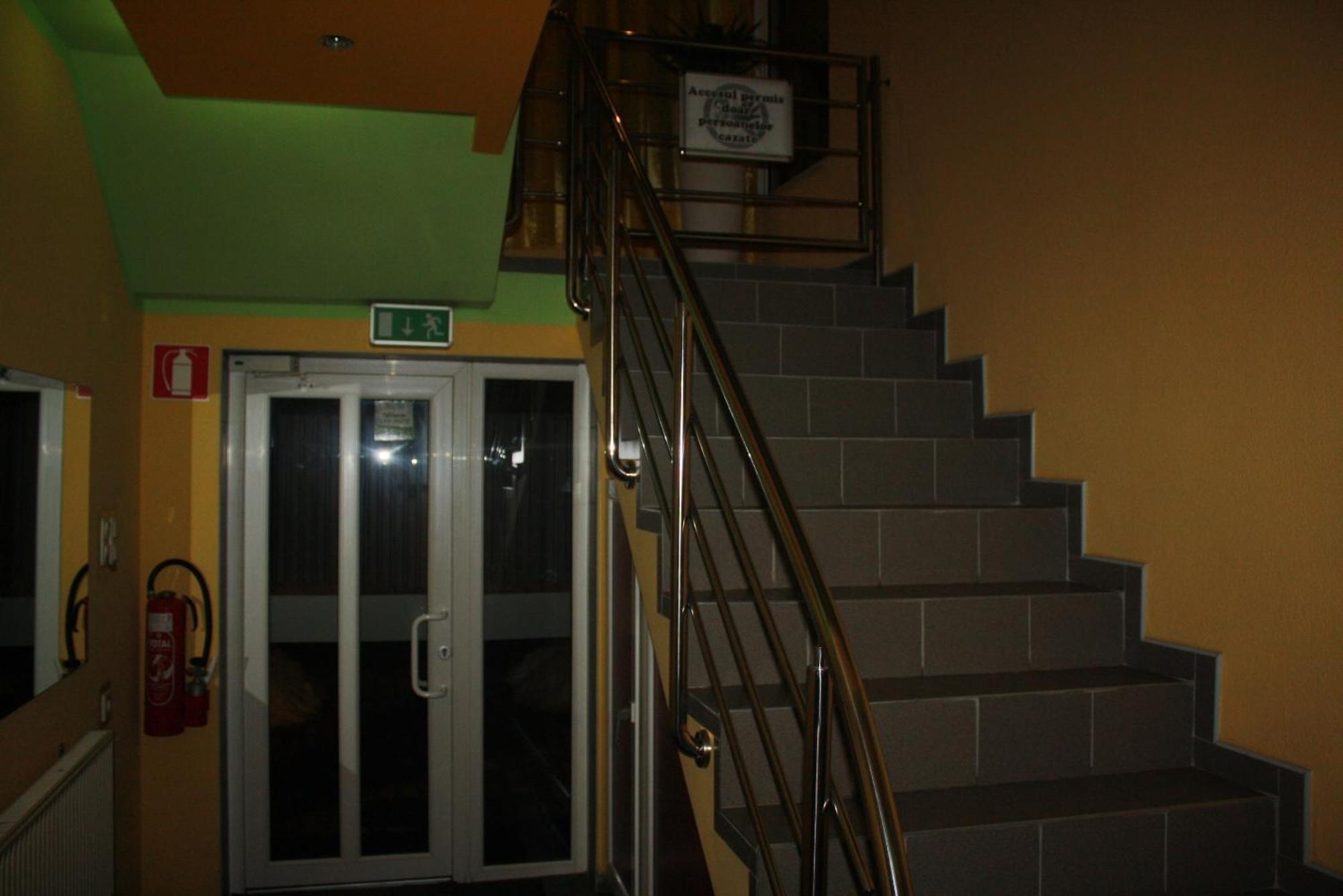 Pensiunea Zodiac Timişoara Exterior foto